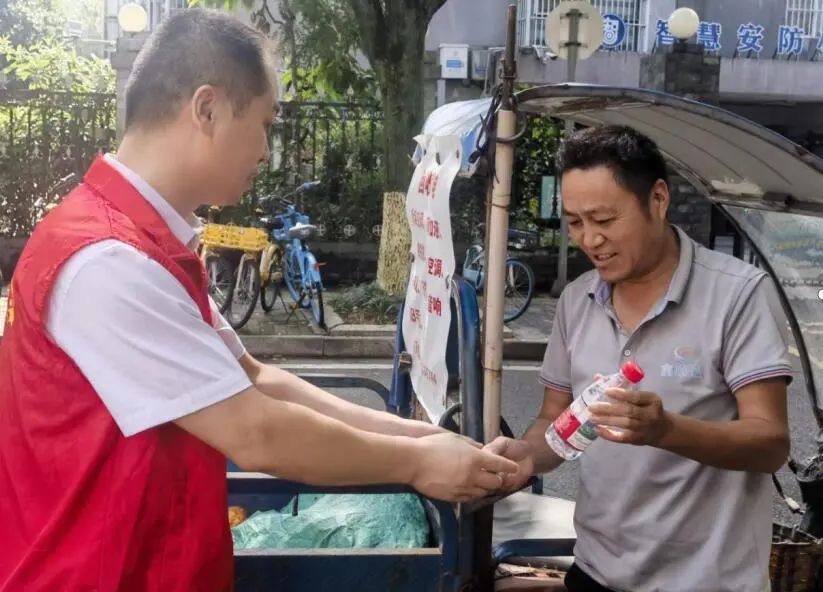 1752481814321178.jpg 22.jpg